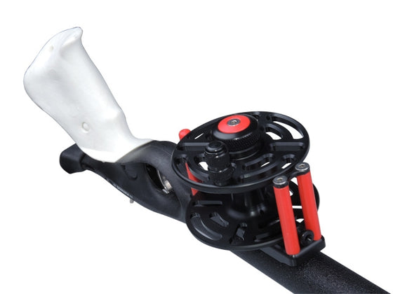 LG TWIST LIGHT Reel - Pathos Red